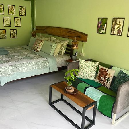 ลอดจ์พังงา บูทีค Pension Buitenkant foto