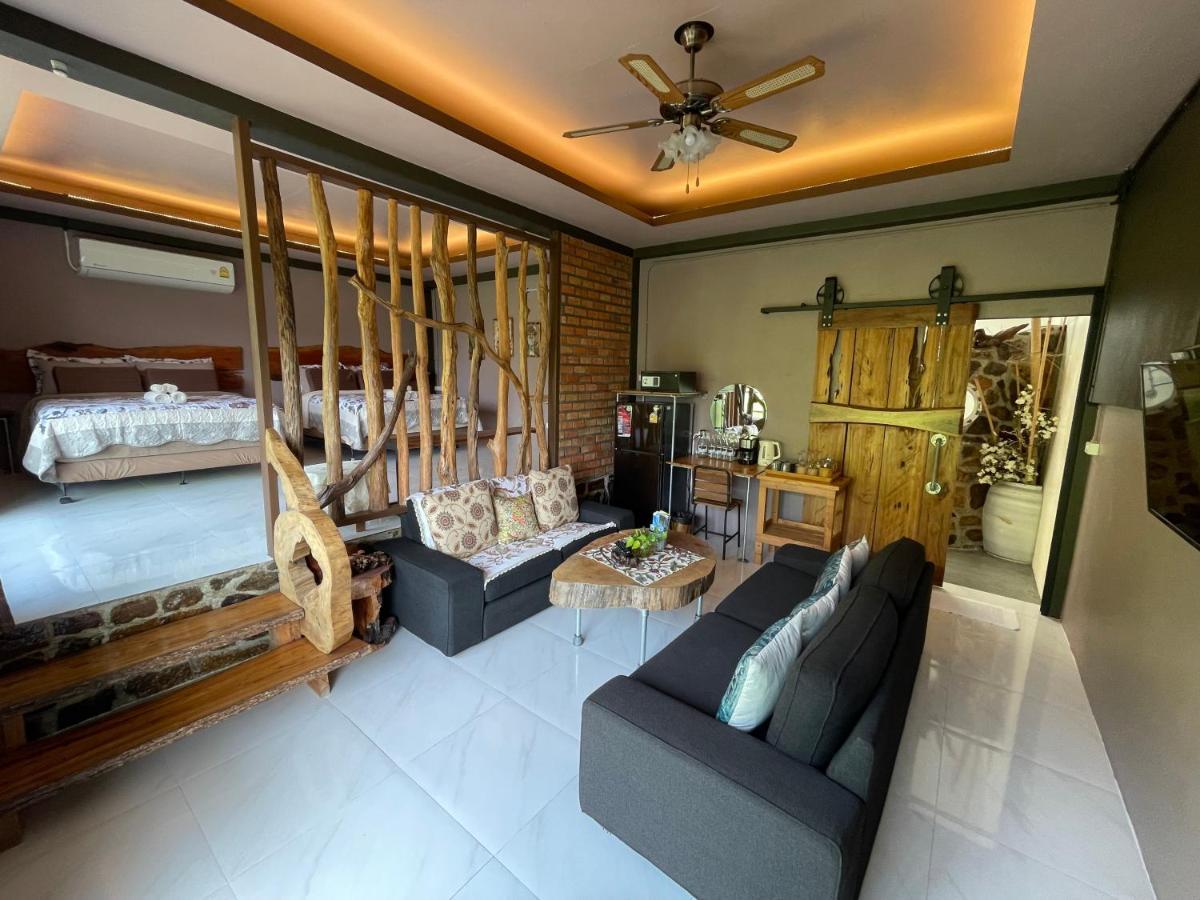 ลอดจ์พังงา บูทีค Pension Buitenkant foto